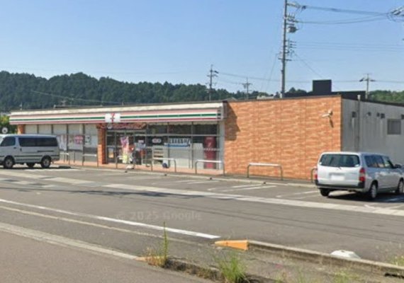 セブンイレブン関高校前店